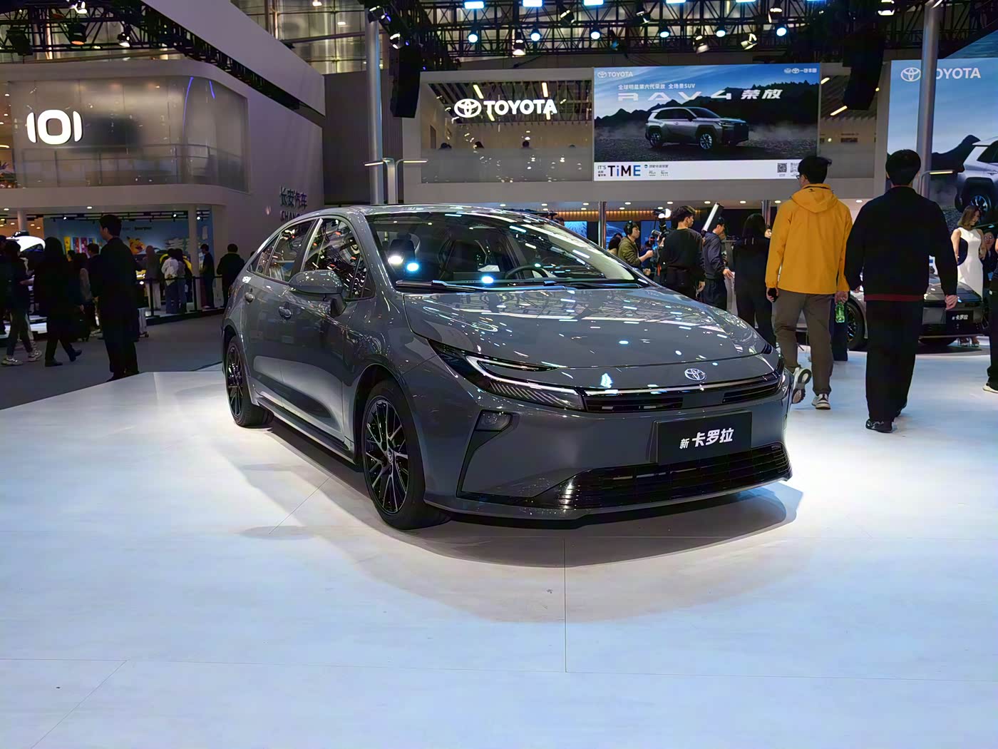 Toyota Corolla 2026 ra mắt: Mặt trước như Camry, màn hình khủng, về Việt Nam có thể vực dậy doanh số trước Civic, Mazda3 - Ảnh 1