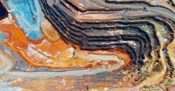 Nga đưa sang Việt Nam hàng trăm nghìn 'báu vật' dưới lòng đất: nhập khẩu tăng hơn 500%, nước ta sở hữu trữ lượng hàng đầu thế giới