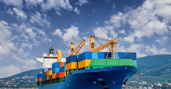 Doanh nghiệp hàng hải lãi lớn, nhưng sóng gió chưa dừng lại