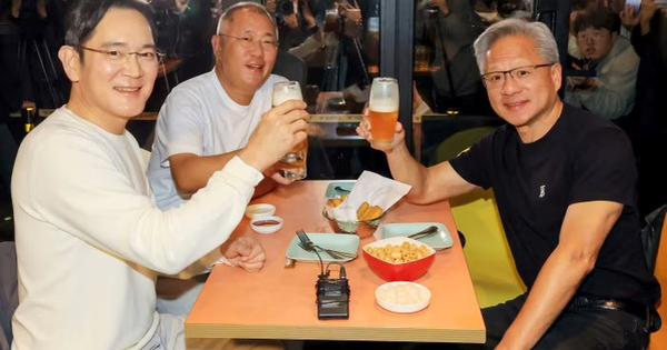 Dấu hiệu bong bóng AI sắp nổ tung: Chỉ cần CEO Nvidia đi ăn gà rán, cổ phiếu quán bán gà ngay lập tức bốc đầu tăng 20%