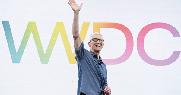 Thế giới nợ Tim Cook 1 lời xin lỗi: Apple chạm mốc 4.000 tý USD bất chấp iPhone đơn điệu, cổ phiếu tăng 40% như phép màu