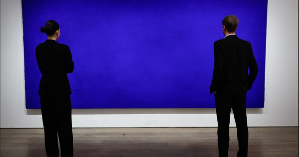 Bức tranh rộng gần 4 m, cao gần 2 m chỉ toàn màu xanh được mua với giá 21 triệu USD: Bí mật nằm ở đâu?