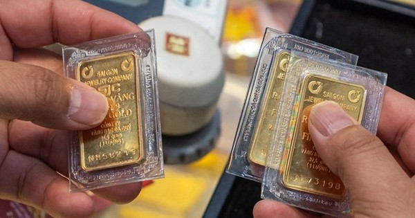 Sáng 3/11: Giá vàng SJC và vàng nhẫn tiếp tục giảm mạnh, nhà đầu tư lỗ nặng tới 6,8 triệu đồng/lượng sau một tuần
