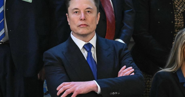 Elon Musk và câu chuyện vị hoàng đế 'không mặc đồ': Khi cảm xúc và kỳ vọng lấn át kết quả kinh doanh