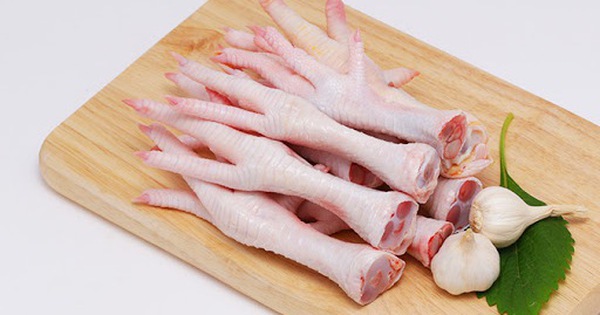 Bất ngờ khi nhiều nước láng giềng săn lùng chân gà đông lạnh của Việt Nam, có nước từng mua hơn 800.000 tấn chỉ trong 1 tháng