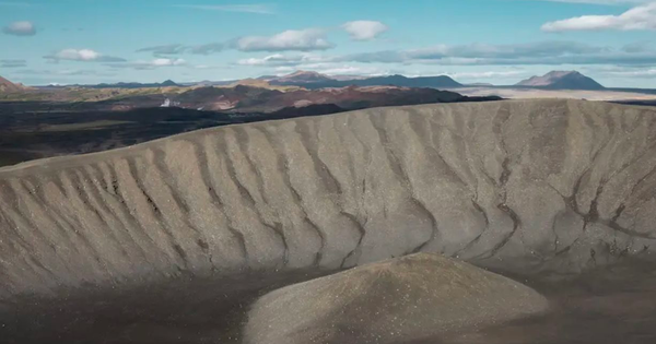 Chưa từng có: Phát hiện 2,2 triệu tấn đất hiếm nằm rải rác xung quanh và bên trong ngọn núi lửa đã tắt, đủ đáp ứng nhu cầu trong 950 năm