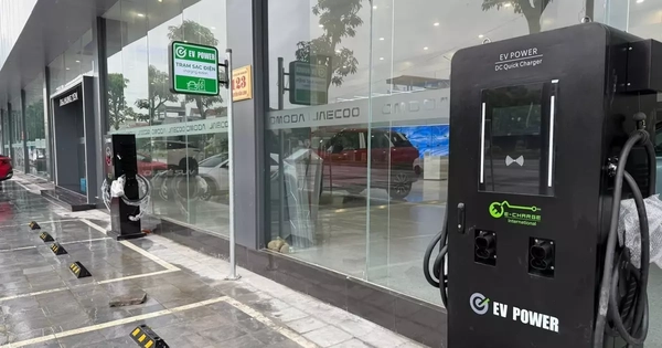 Thêm hãng xe lắp trạm sạc ô tô điện tại Việt Nam
