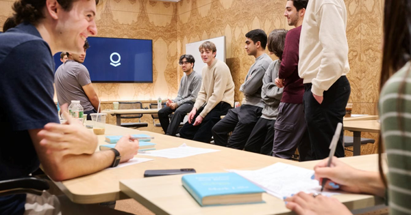 Đại học tại Mỹ có thể bị 'khai tử' bởi công ty này: Tuyển thẳng top 1-2% học sinh giỏi nhất cả nước, tuyên bố 'không cần bằng'‘