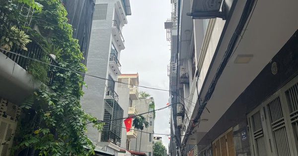 Mua căn nhà 8 tỷ đồng ở Hà Nội, sau 1 năm có khách trả giá 15 tỷ, chủ nhà sốc: "Không ngờ giá nhà tăng nhanh như vậy"