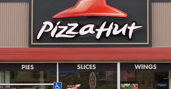 Pizza Hut có thể phải bán mình: Một biểu tượng nữa trong làng ẩm thực đứng bên bờ vực khủng hoảng