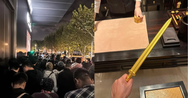 Cửa hàng vàng khiến 1,4 tỷ dân Trung Quốc lùng mua đến vỡ trận