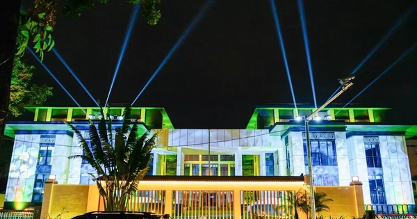 Từ 'ngôi nhà hoang', khu nhà 300 Kim Mã lột xác lung linh giữa Hà Nội