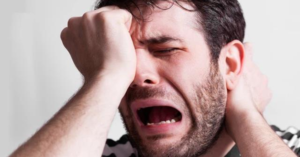 Chứng khoán Việt Nam làm sao thế?