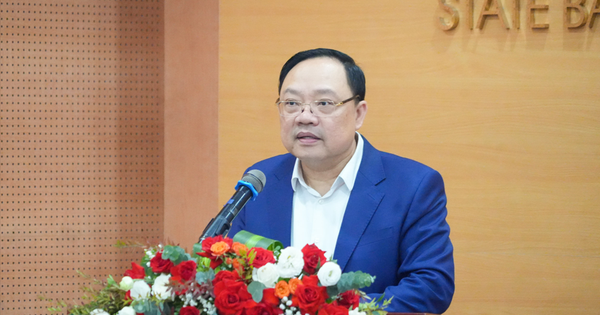 "AI sẽ không thay thế con người, mà trở thành 'đồng nghiệp ảo' giúp cán bộ ngân hàng làm việc nhanh và sáng tạo hơn"