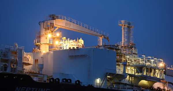 Mỹ vừa trừng phạt vào hai “huyết mạch”, dầu Nga ngay lập tức gặp áp lực: Nâng chiết khấu lên cao nhất trong vòng 1 năm, Trung Quốc, Ấn Độ đều ‘xa lánh’