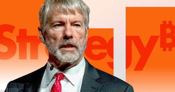 Bitcoin giảm 15% trong 1 tháng, Strategy bốc hơi 58 tỷ USD vốn hóa, hàng loạt công ty vay nợ mua tiền số mắc kẹt