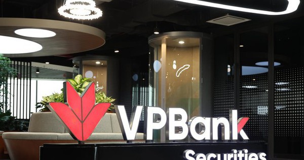 Một cá nhân mua 1,2 triệu cổ phiếu IPO còn lại của VPBankS