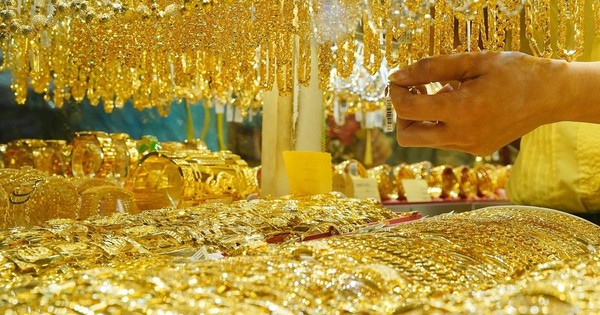 Chiều 13/11: Giá vàng nhẫn, vàng miếng tăng thêm 2,5 triệu đồng/lượng, trở lại mốc 154 triệu đồng/lượng