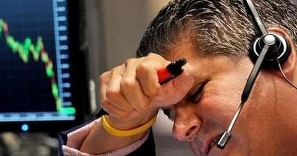 Phiên 14/11: Khối ngoại vẫn bán ròng gần 700 tỷ đồng, tâm điểm "xả" mạnh một cổ phiếu ngân hàng