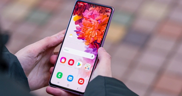Tin buồn cho người dùng 5 mẫu điện thoại Samsung quen thuộc