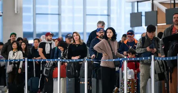 Mỹ thưởng 10.000 USD cho những nhân viên làm việc xuất sắc khi chính phủ đóng cửa