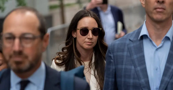 Bi hài JPMorgan bị 1 nữ founder lừa 175 triệu USD nhưng vẫn phải chi tiền cho người này nâng cấp khách sạn, thuê luật sư