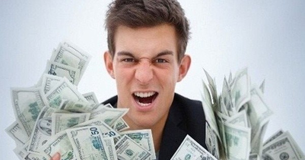 Một công ty ô tô sẽ chốt danh sách cổ đông nhận cổ tức tiền mặt 30% vào ngày mai