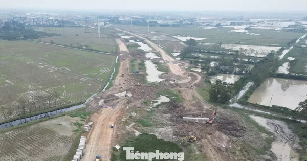 Cận cảnh các đoạn đường song hành Vành đai 4 Hà Nội nguy cơ vỡ tiến độ