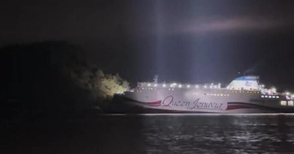 Phà chở 267 người mắc cạn ngoài khơi phía tây nam Hàn Quốc