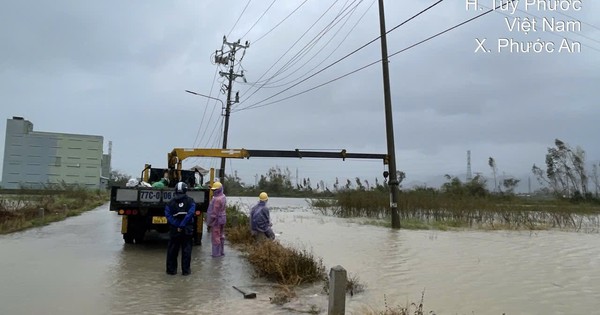 Tổng công ty Điện lực miền Trung thông báo: Hơn 553.000 khách hàng mất điện, Đắk Lắk thiệt hại nặng nhất