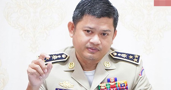 Trung tướng cảnh sát 29 tuổi lăng mạ cấp dưới vì... phải ký quá nhiều giấy tờ: Bộ Nội vụ Campuchia vào cuộc