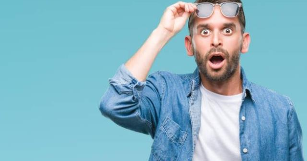 Một cổ phiếu bất động sản bất ngờ tăng kịch trần, khớp lệnh đột biến: Điều gì đang diễn ra?