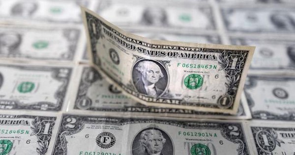 Fed sắp hạ lãi suất? Hai phát ngôn “nặng ký” khiến giới đầu tư sốt sắng