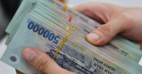 Tiền thưởng Tết, lương tháng thứ 13 sẽ tính thuế thu nhập cá nhân thế nào?