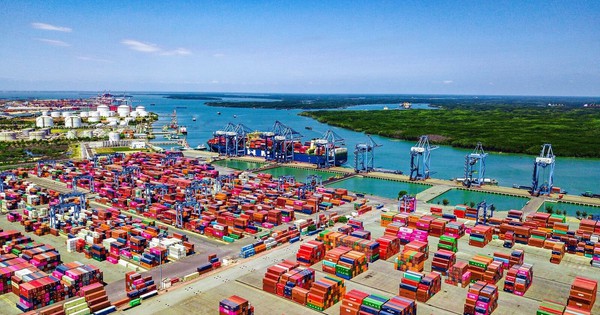 Một cảng biển quốc tế của Việt Nam lần thứ 3 nhận tin vui