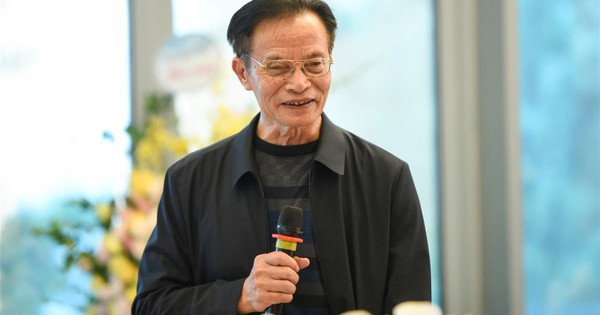 TS Lê Xuân Nghĩa: Tiền tăng nhanh hơn vàng thì vàng phải tăng giá, không nên trách người dân tích trữ vàng, mà phải đặt ra câu hỏi tại sao người dân Việt Nam phải mua vàng đắt hơn thế giới