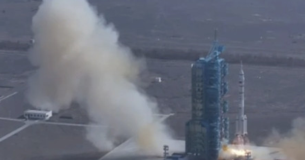 Trung Quốc phóng tàu thay thế lên Thiên Cung giải cứu 3 phi hành gia mắc kẹt