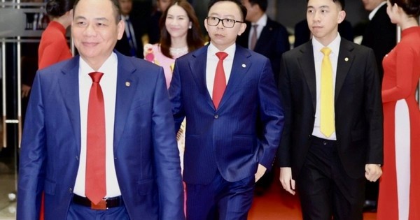 Con trai cả tỷ phú Phạm Nhật Vượng giữ ghế Tổng giám đốc VinMetal, ông Đỗ Tiến Sĩ trở về tái cấu trúc Pomina