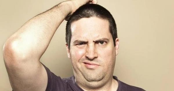 Chủ tịch và Tổng Giám đốc thoái gần hết vốn, cổ phiếu "bốc đầu" tăng kịch trần