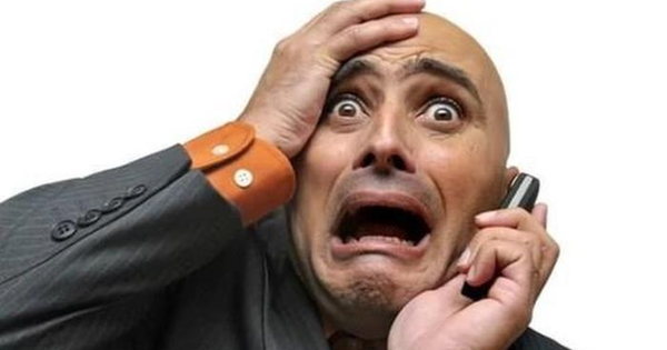 Chuyện gì đây: Tổng giám đốc và dàn lãnh đạo một công ty đồng loạt bán sạch cổ phiếu