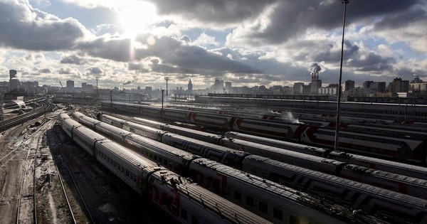 Nuôi hơn 700.000 lao động, 'phong vũ biểu' của nền kinh tế Nga gánh khoản nợ hơn 50 tỷ USD, Moscow sốt sắng tìm cách giải cứu