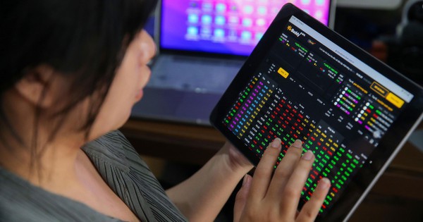 Chứng khoán Hòa Bình bị đình chỉ một phần hoạt động giao dịch