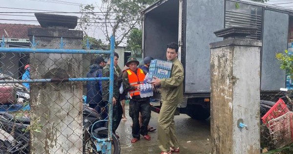 100.000 m2 tôn được gửi khẩn cấp tới người dân Đắk Lắk để sửa nhà sau mưa lũ