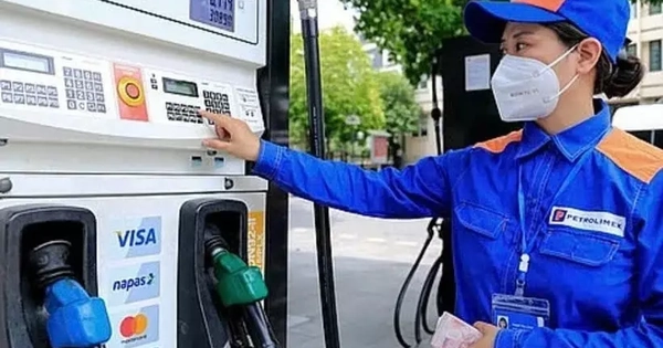 Giá xăng dầu đồng loạt giảm