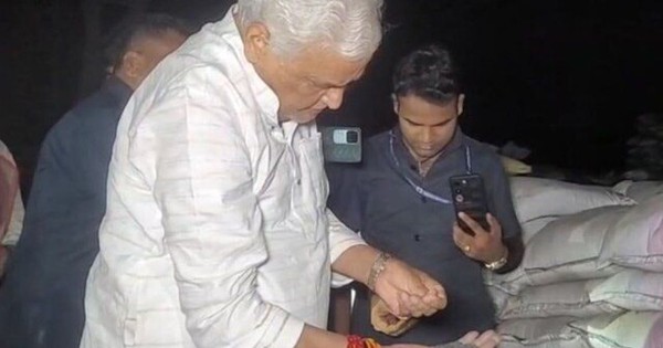 Đích thân Bộ trưởng Bộ Nông nghiệp dẫn đầu cuộc đột kích, triệt phá đường dây sản xuất phân bón giả tại Ấn Độ, tịch thu hơn 24.000 bao sản phẩm