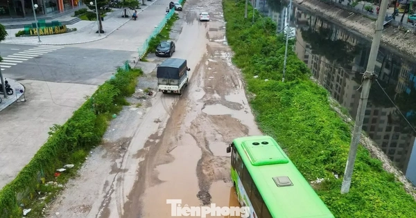 Bắt đầu sửa chữa tuyến đường 'đau khổ' giữa trung tâm Hà Nội