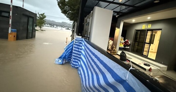 Khám phá “pháo đài khô ráo duy nhất” giữa lũ ở Thái Lan