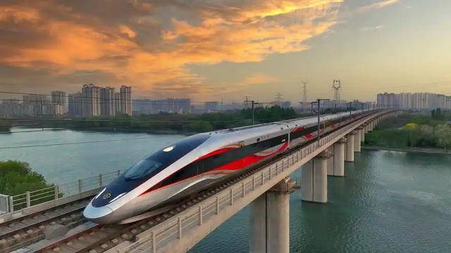 Chuyên gia Đức khen đường sắt cao tốc của Nhật Bản ổn, Pháp xuất sắc, chỉ có Trung Quốc sử dụng 4 từ này - Ảnh 2