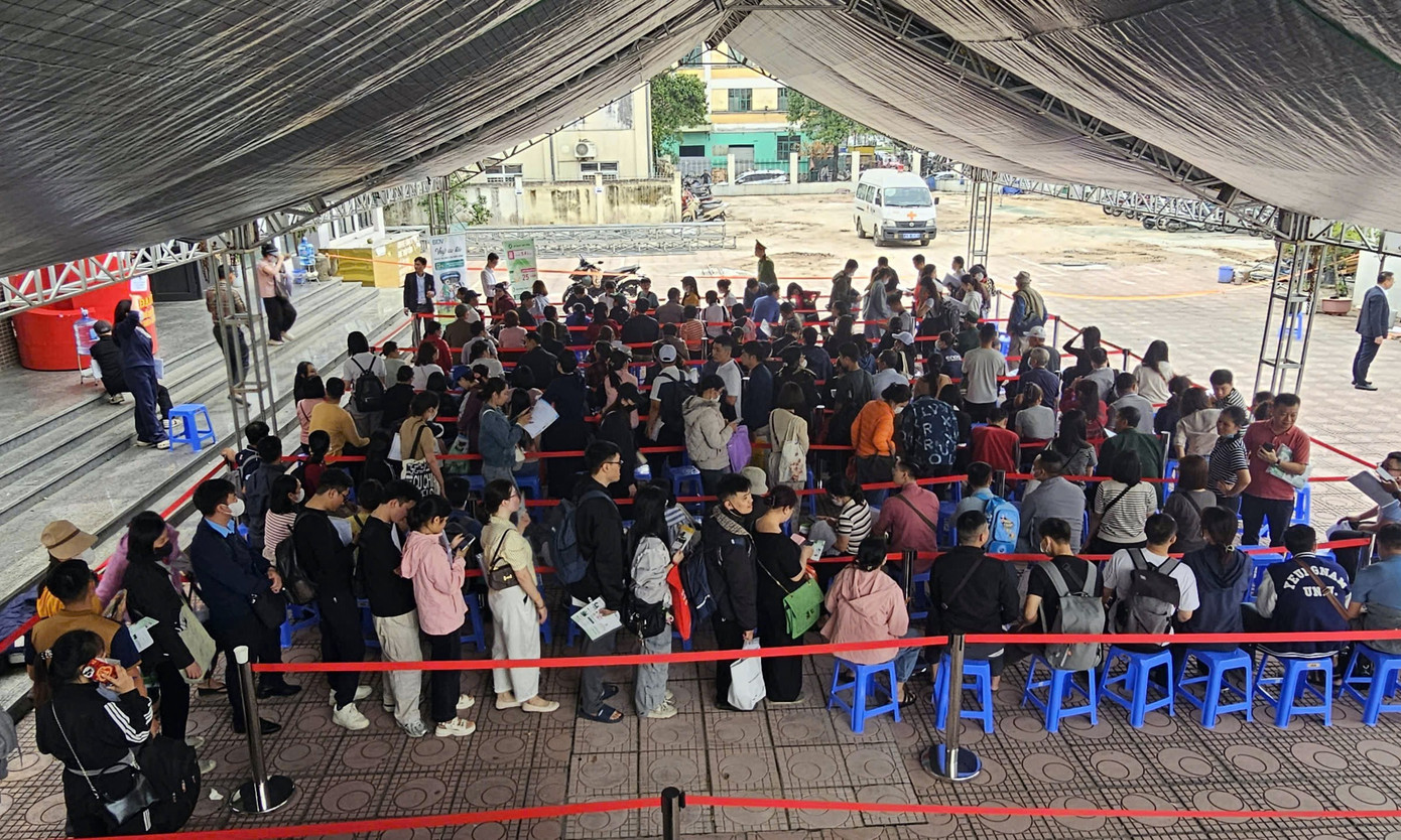 Cận cảnh quy trình bấm số, nhận hồ sơ nhà ở xã hội từ 900 triệu đồng/căn - Ảnh 4