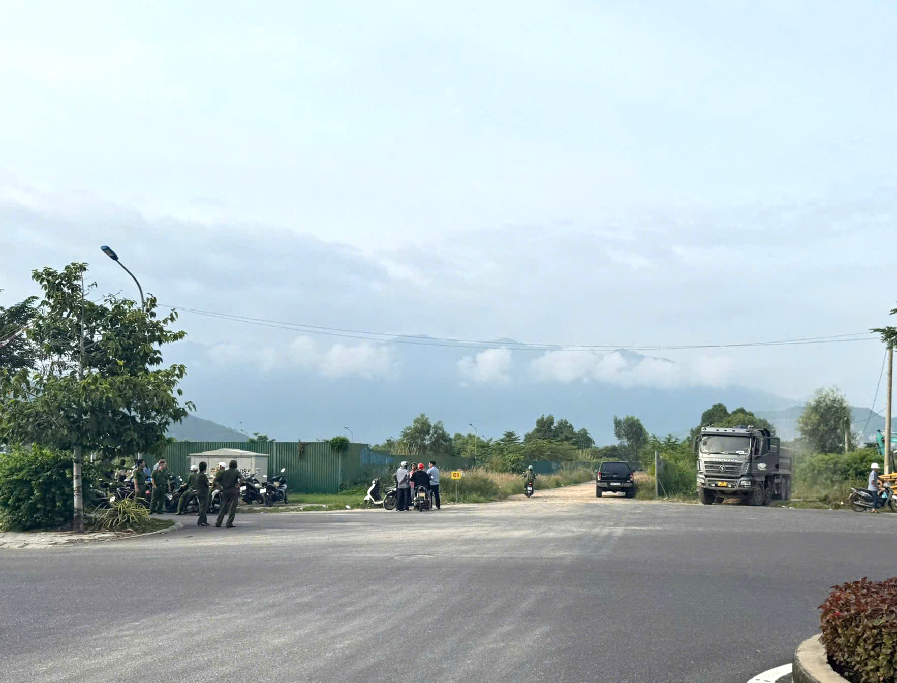 Cưỡng chế thu hồi đất tại dự án An Bình Tân ở phường Nam Nha Trang, tỉnh Khánh Hòa - Ảnh 1